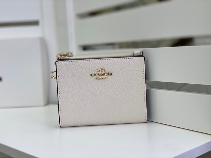 Card holder Coach folding snap card holder Beige