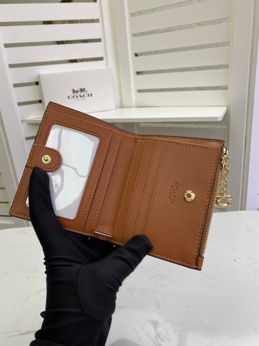 Card holder Coach short fold snap card holder Brown