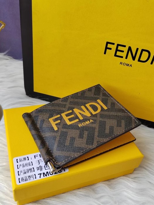 Card holder FENDI card holder Brown