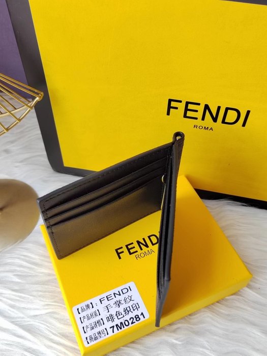 Card holder Fendi bi fold card holder Brown