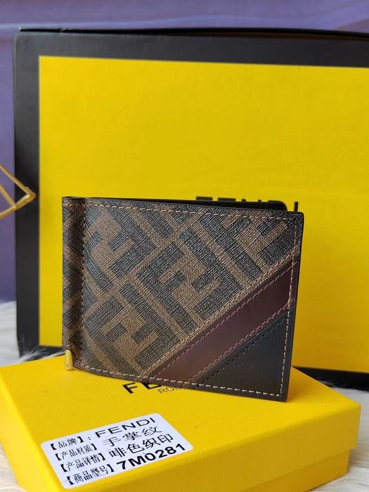 Card holder Fendi bi fold card holder Brown