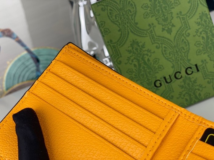 Card holder Gucci Beige Size 11x9cm