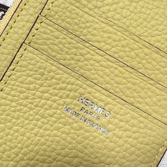 Card holder Hermès Togo leather card holder Beige Size 11.9x8.3cm