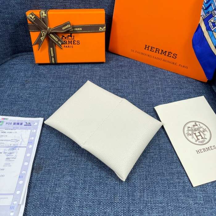 Card holder Hermes White Size 10x6cm