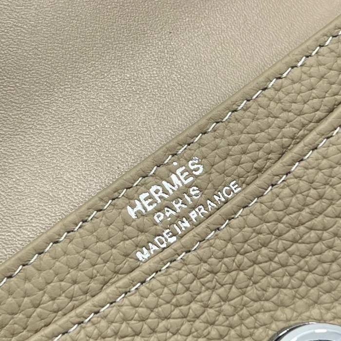 Card holder Hermes leather card holder with silver button Beige Size 10x8cm