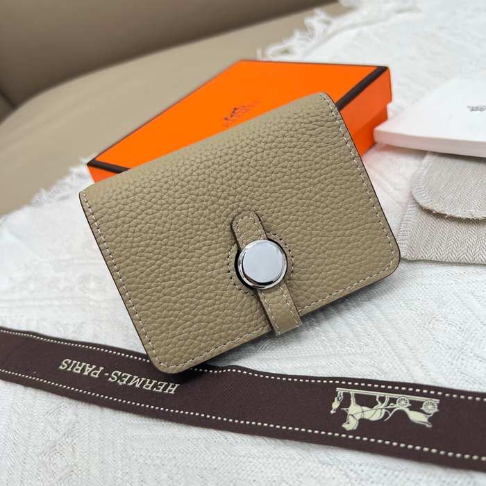 Card holder Hermes leather card holder with silver button Beige Size 10x8cm