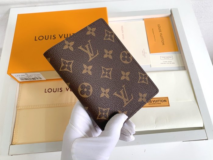 Card holder Louis Vuitton Brown Size 10x14cm