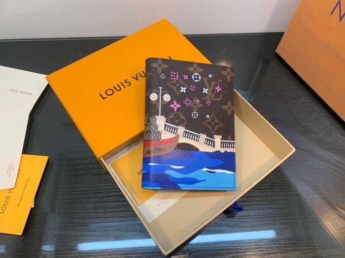 Card holder Louis Vuitton Brown Size 11x8.5x3cm