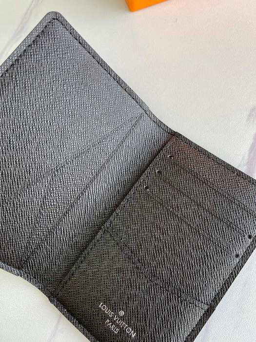 Card holder Louis Vuitton Brown Size 8x11cm