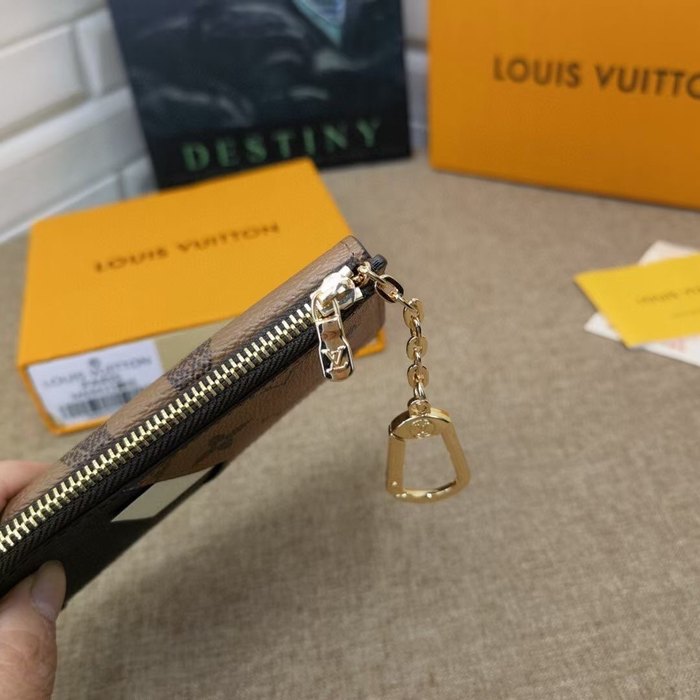 Card holder Louis Vuitton M69431 Monogram Brown Size 13x9.5x2.5cm