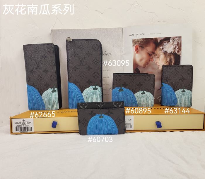 Card holder Louis Vuitton Monogram Pumpkin Print Black Size 7.5x11.1x1cm