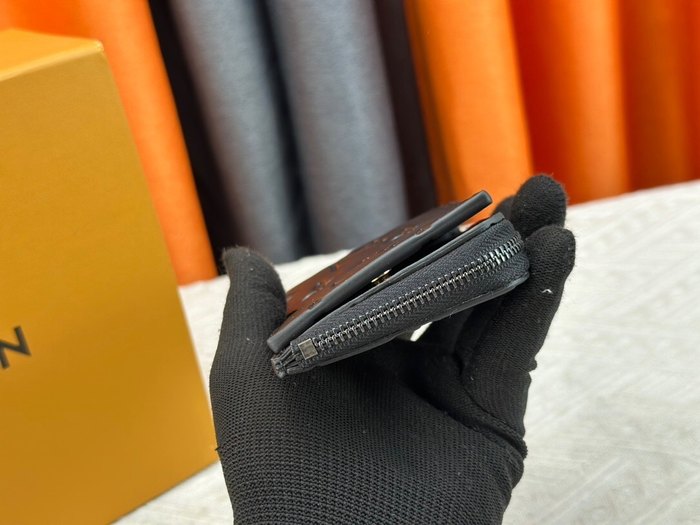 Card holder Louis Vuitton card holder zipper style Black Size 13x18x1cm