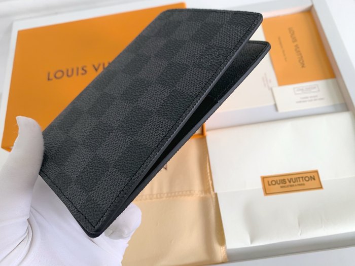 Card holder Louis Vuitton card holder Black Size 10x14cm