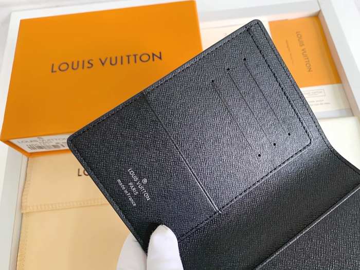 Card holder Louis Vuitton card holder Black Size 10x14cm