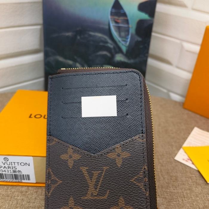 Card holder Louis Vuitton card holder Brown Size 13x9.5x2.5cm