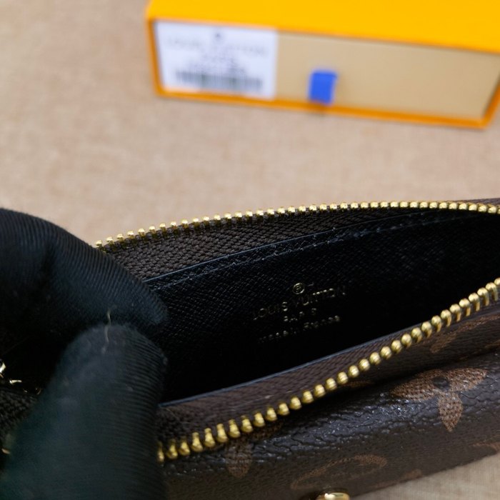 Card holder Louis Vuitton card holder Brown Size 13x9.5x2.5cm