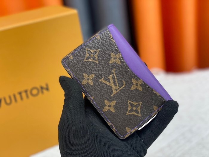 Card holder Louis Vuitton card holder Brown Size 7.5x11x1cm