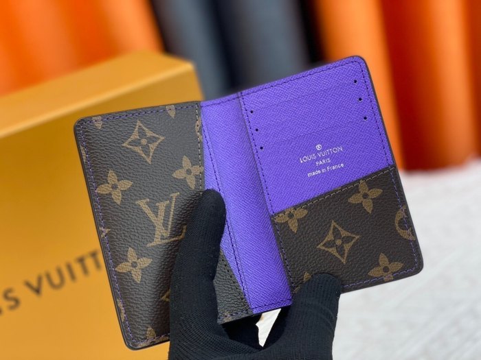 Card holder Louis Vuitton card holder Brown Size 7.5x11x1cm