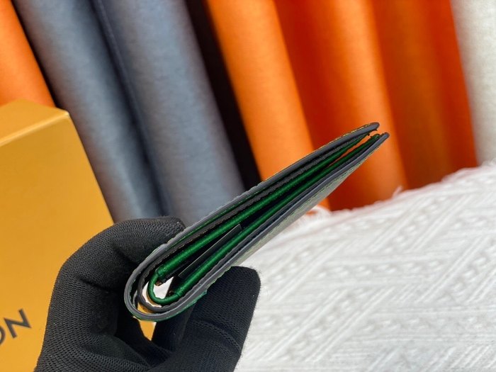 Card holder Louis Vuitton card holder Green Size 11.5x9cm