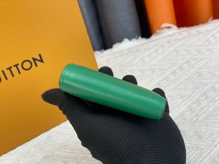 Card holder Louis Vuitton card holder Green Size 11.5x9cm
