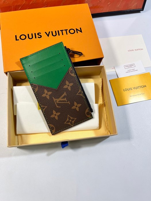 Card holder Louis Vuitton zipper card holder White Size 14.5x8x1cm