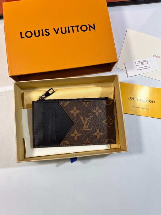 Card holder Louis Vuitton zipper card holder White Size 14.5x8x1cm