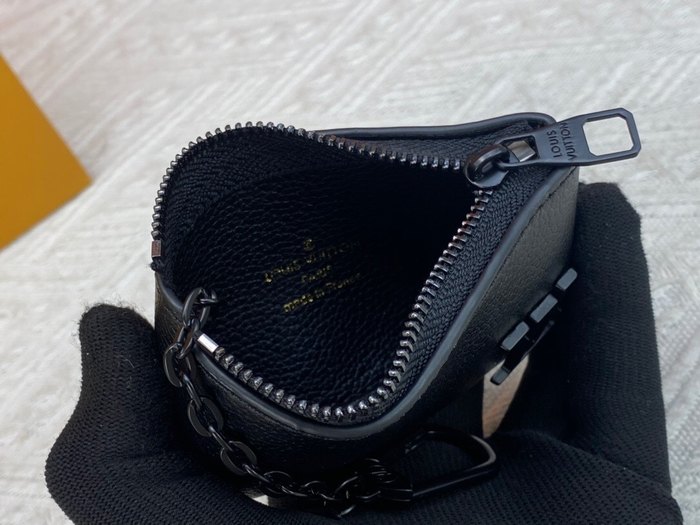 Card holder Louis Vuitton zippered card holder Black Size 12x7cm