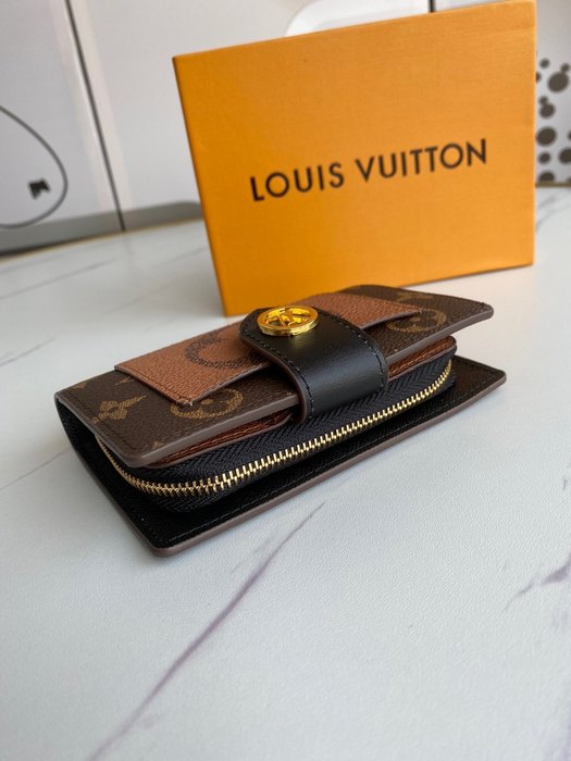 Card holder Louis Vuitton zippered card holder Brown Size 13x9cm