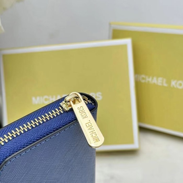 Card holder Michael Kors zip around card holder Blue