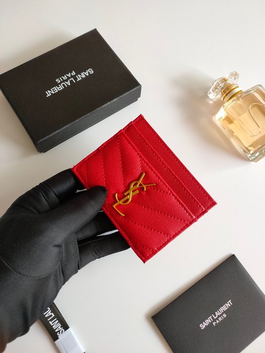 Card holder Saint Laurent YSL logo quilted Red Size 10.5x7.5x0.5cm