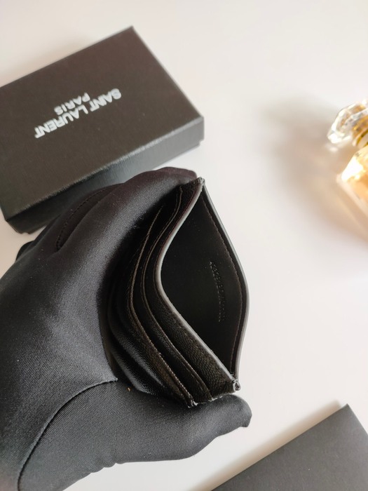 Card holder Saint Laurent quilted leather card holder Black Size 10.5x7.5x0.5cm