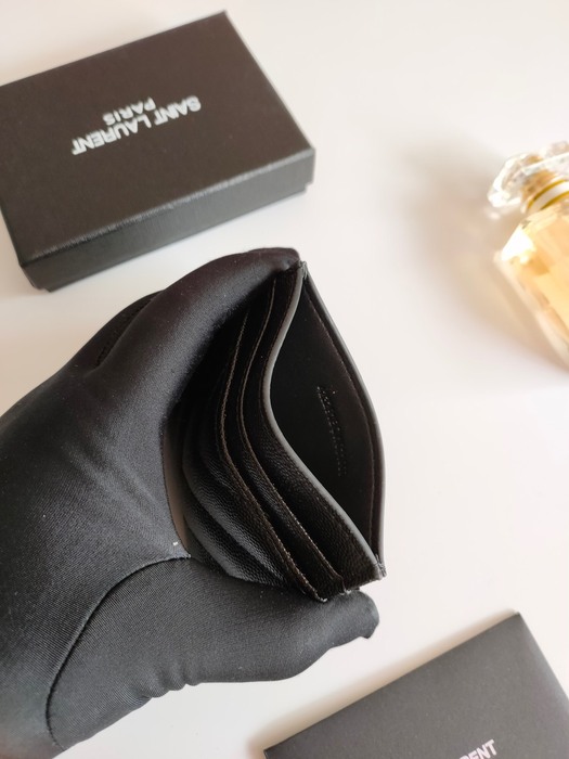 Card holder Saint Laurent quilted logo card holder Black Size 10.5x7.5x0.5cm 001