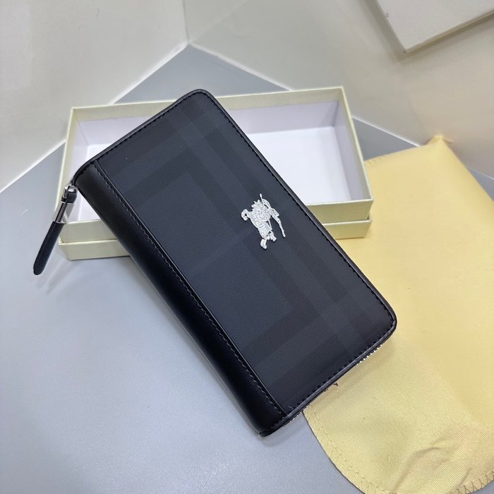 Clutch bag Burberry zip around long wallet Black Size 19x10cm