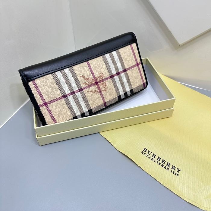 Clutch bag Burberry zip around wallet Beige Size 19x10cm