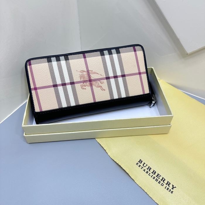 Clutch bag Burberry zip around wallet Beige Size 19x10cm