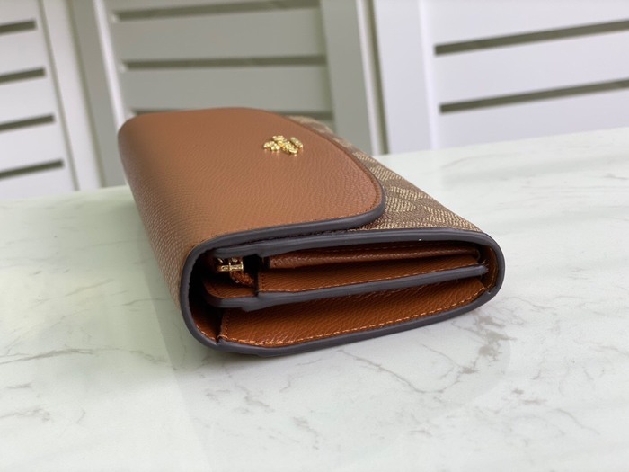 Clutch bag Coach envelope style long wallet Brown Size 20x10x4cm