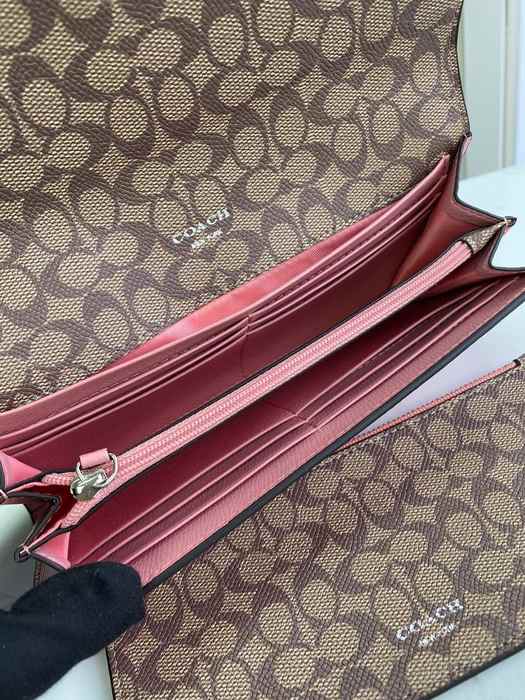 Clutch bag Coach multi card envelope style with coin pouch Beige Size 20x10x4cm