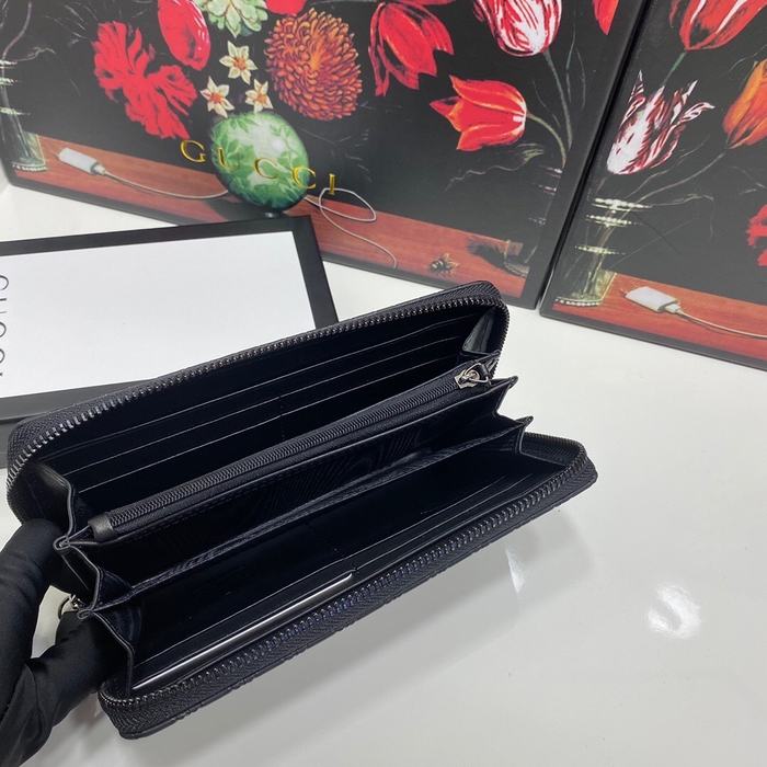 Clutch bag Gucci zip around embossed leather wallet Black Size 19x10cm