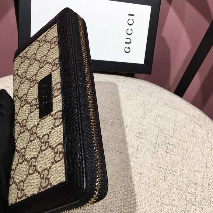 Clutch bag Gucci zip around Beige Size 19x10cm