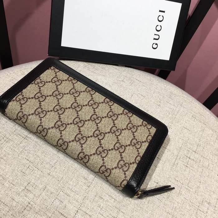 Clutch bag Gucci zip around Beige Size 19x10cm