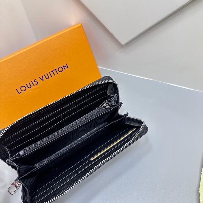 Clutch bag Louis Vuitton Zippy Damier Infini Black Size 19x10cm