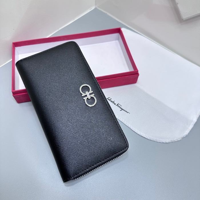 Clutch bag zip around Black Size 19x10cm