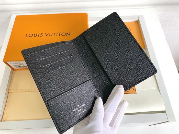 Men's wallet Louis Vuitton Black Size 10x14cm