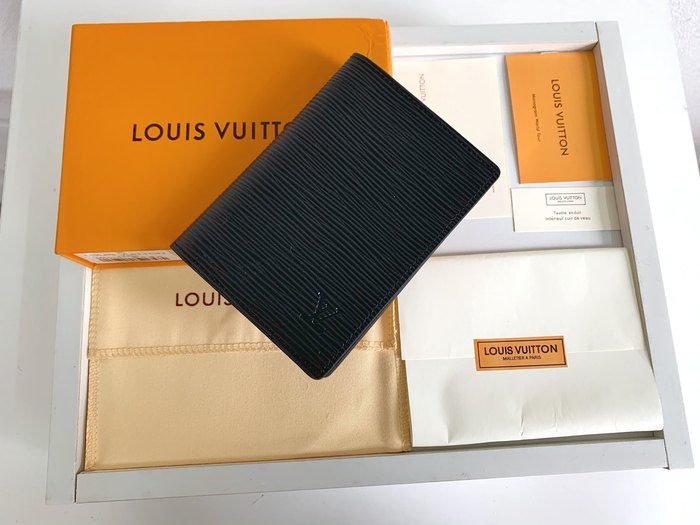 Men's wallet Louis Vuitton Black Size 10x14cm