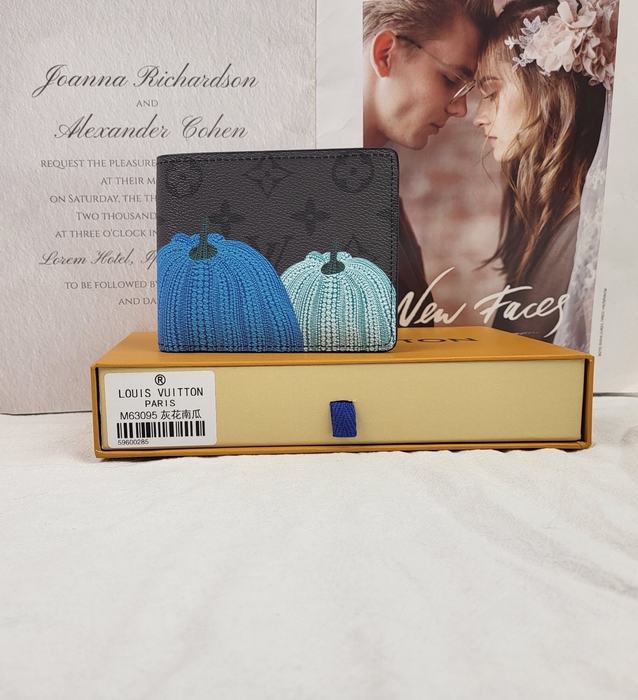Men's wallet Louis Vuitton M63095 pumpkin print Black Size 11x8.5cm