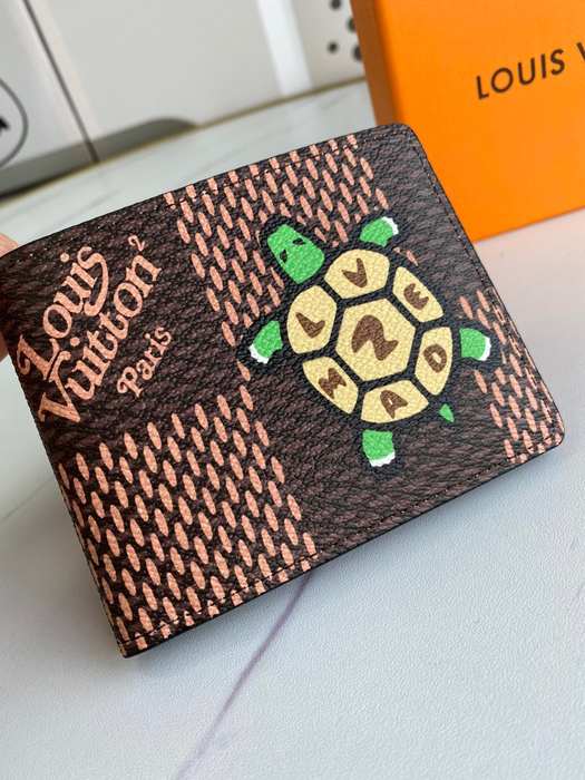 Men's wallet Louis Vuitton turtle pattern bifold wallet Brown Size 12x9cm