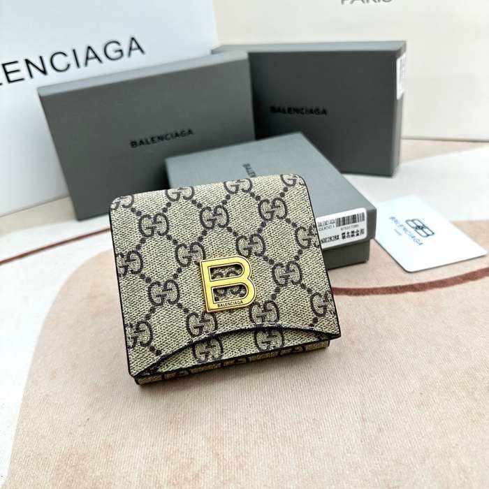 Wallet Balenciaga mini embossed leather wallet Beige Size 10.9x7.9x4.8cm