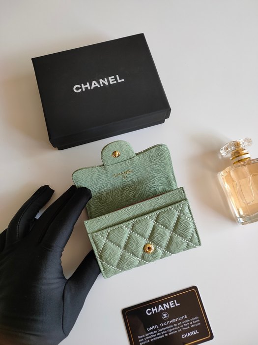 Wallet CHANEL classic flap Green Size 7.5x11.3x2.1cm