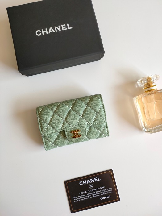 Wallet CHANEL classic flap Green Size 7.5x11.3x2.1cm