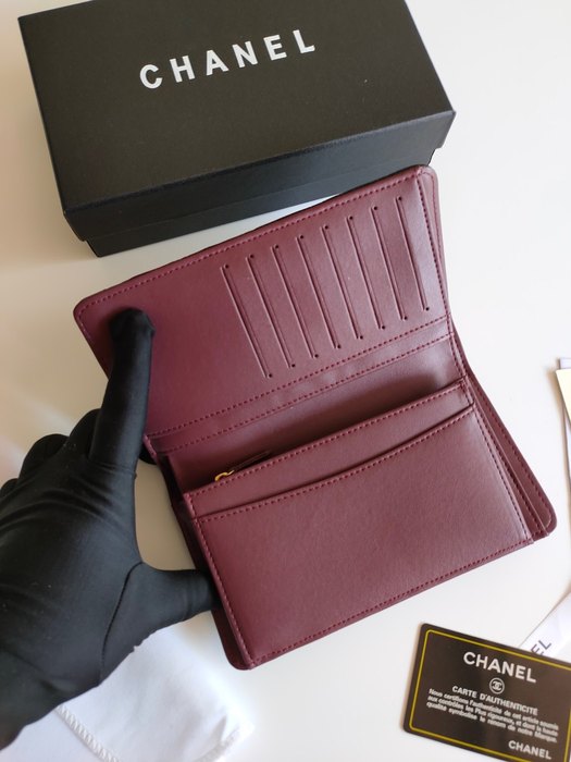 Wallet Chanel quilted lambskin long wallet Black 001